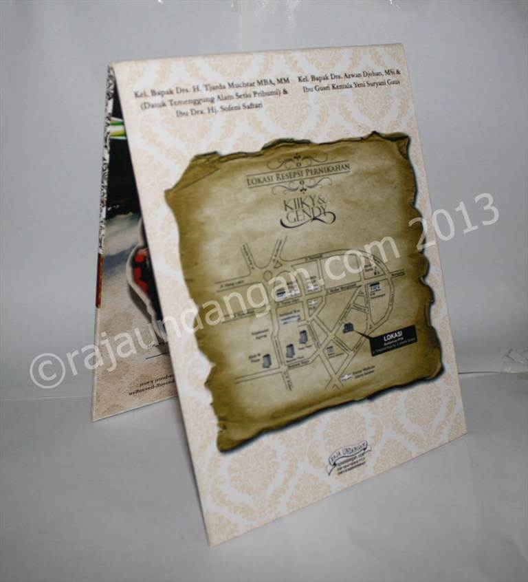 Undangan Pernikahan Pop Up Hardcover Kiky dan Gendy