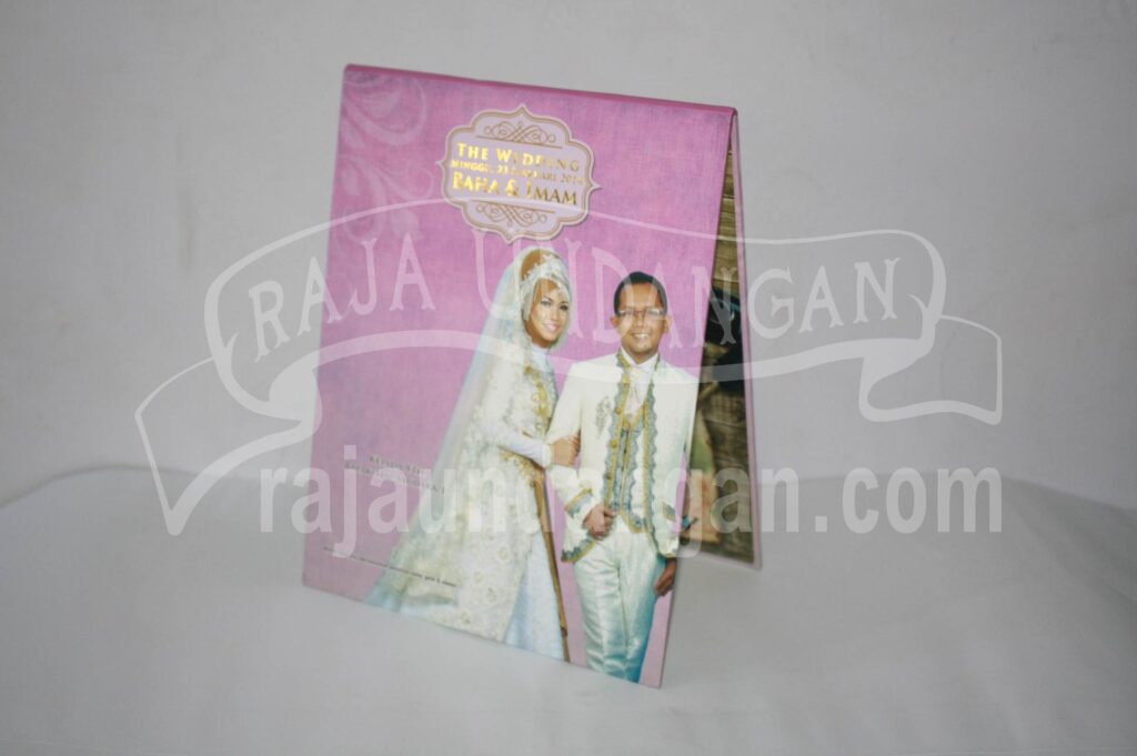 Undangan Pernikahan Hardcover Pop Up 3D Baha dan Imam (EDC 49)