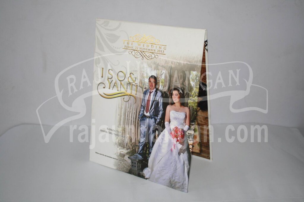 Undangan Pernikahan Hardcover Pop Up Iso dan Yanti (EDC 45)