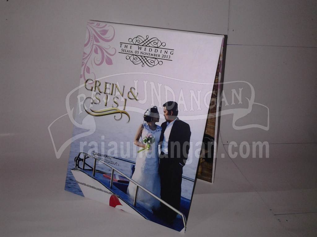 Undangan Pernikahan Hardcover Pop Up Grein dan Sisi1 1024x768 - Undangan Pernikahan Hardcover Pop Up Grein dan Sisi (EDC 32)