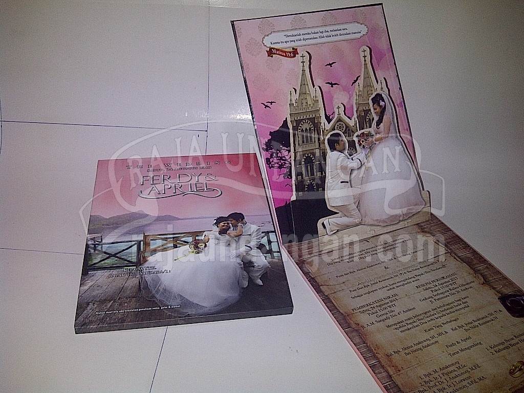 IMG 20130908 02469 1024x768 - Undangan Pernikahan Hardcover Pop Up Ferdy dan Apriel (EDC 26)